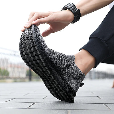 Men Shoes Lightweight Sneakers Men Fashion Casual Walking Shoes Breathable Slip on wear-resistant Mens Loafers Zapatillas Hombre